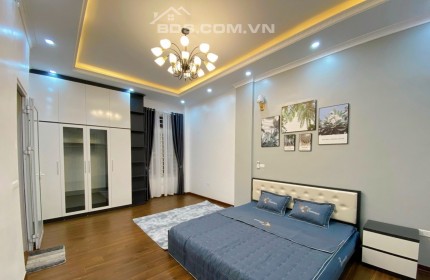 Nét Quá! Bán Nhà Hoàng Văn Thái 40m x 5 Tầng, MT 6.m, 5PN Sát Ô TÔ tránh, Nội Thất VIP Lh 0969356066